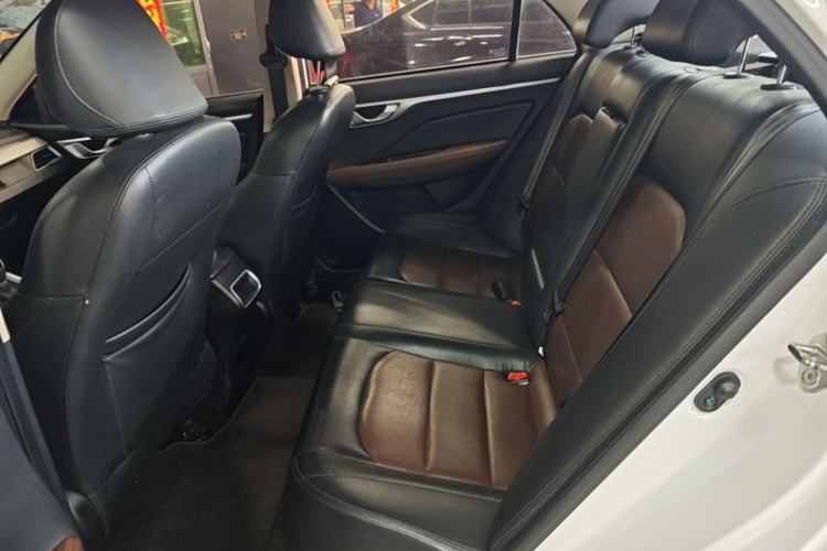 Used Geely Auto Vision 2018 1.5L Automatic Happiness Edition Left Rear Seat