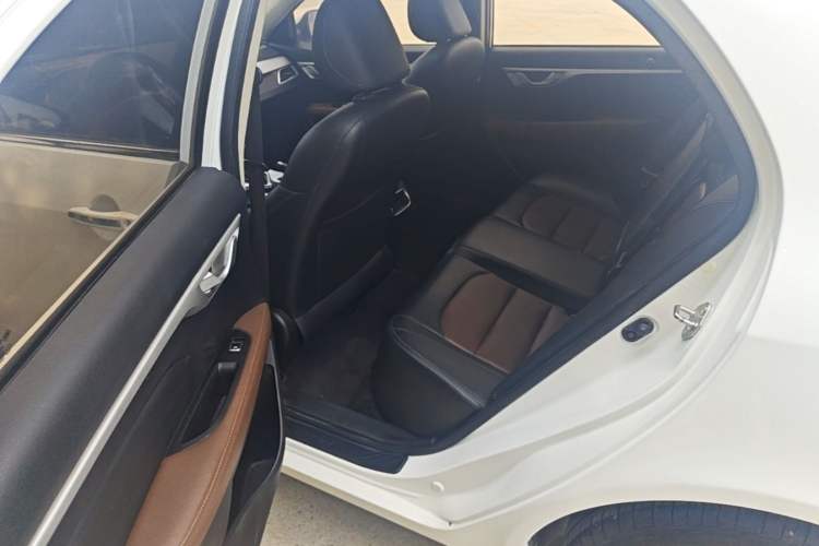 Used Geely Auto Vision 2018 1.5L Automatic Happiness Edition Left Rear Seat