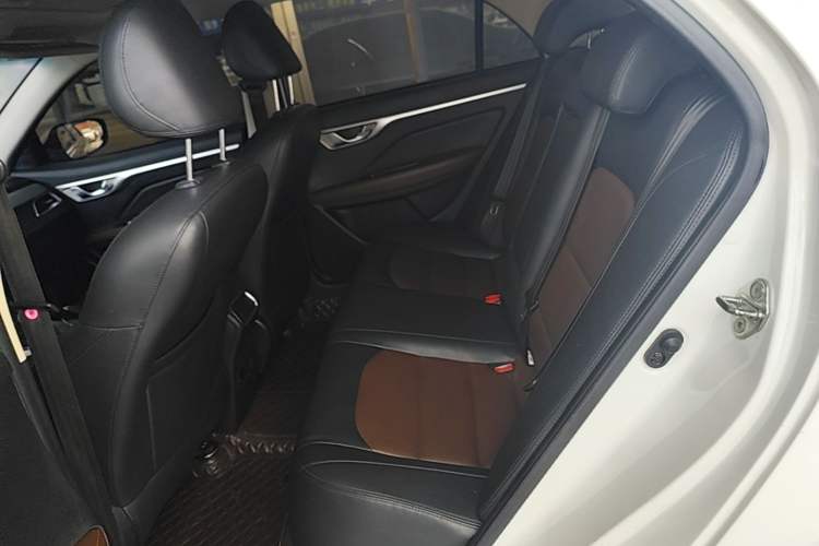 Used Geely Auto Vision 2018 1.5L Automatic Happiness Edition Left Rear Seat