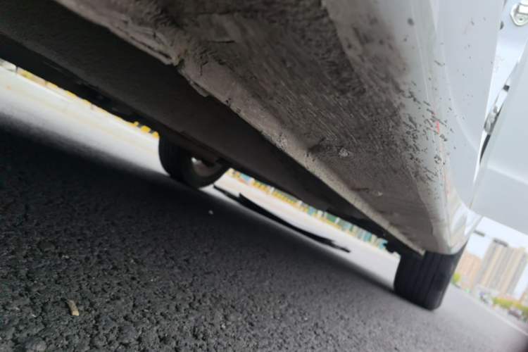 Used Geely Auto Vision 2018 1.5L Automatic Prestige Model Left Side Sill