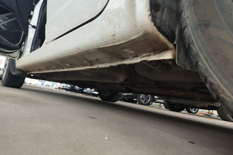 Used Geely Auto Vision 2018 1.5L Manual Happiness Edition Left Side Sill