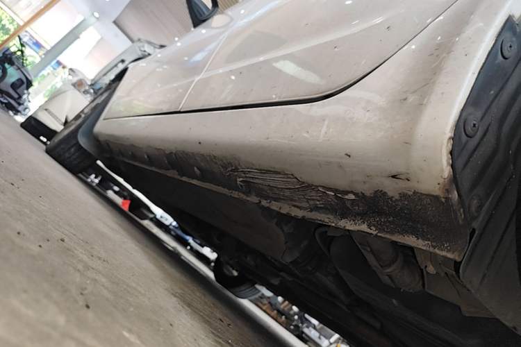 Used Geely Auto Vision 2018 1.5L Automatic Happiness Edition Left Side Sill