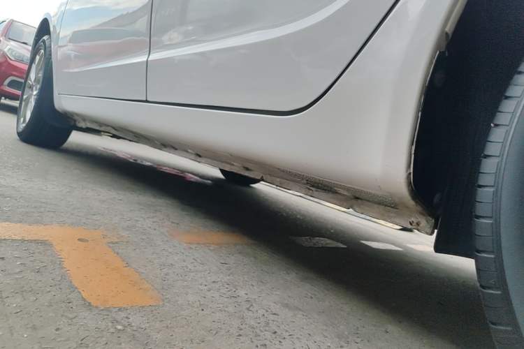 Used Geely Auto Vision 2018 1.5L Automatic Happiness Edition Left Side Sill