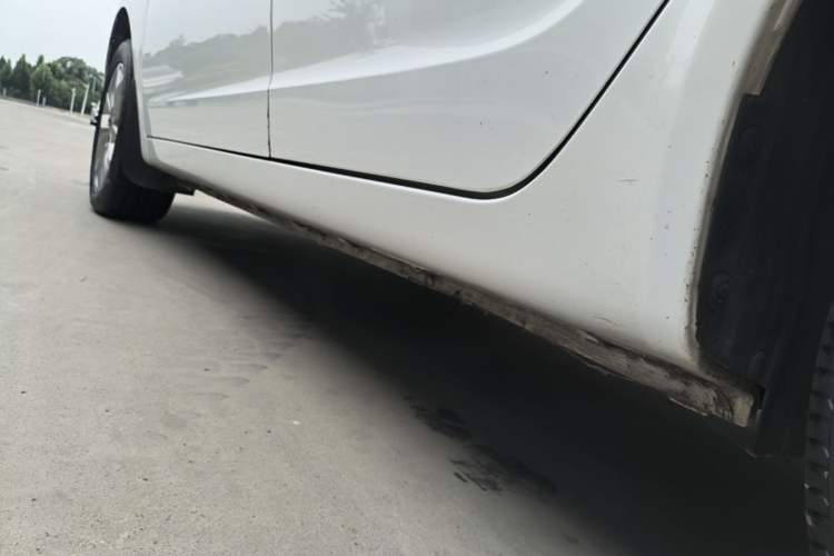 Used Geely Auto Vision 2018 1.5L Automatic Happiness Edition Left Side Sill