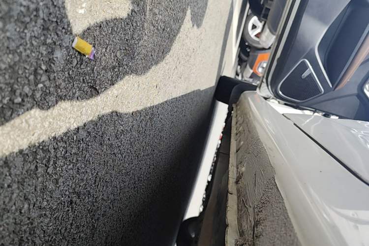 Used Geely Auto Vision 2018 1.5L Automatic Happiness Edition Left Side Sill