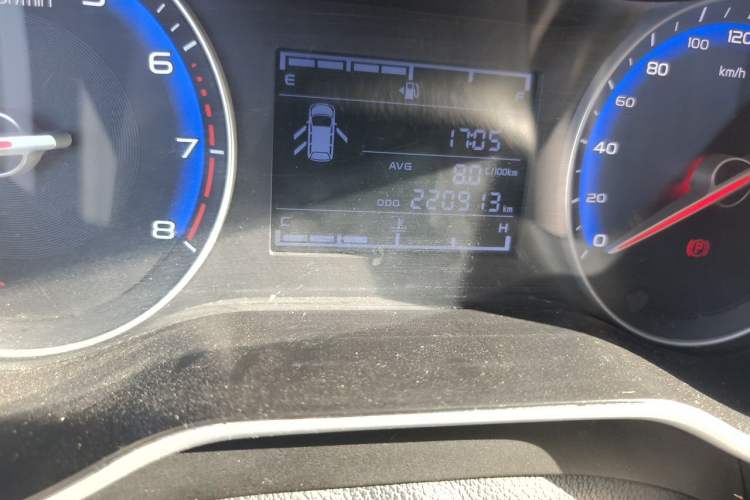 Used Geely Auto Vision 2018 1.5L Manual Happiness Edition Odometer Close Up