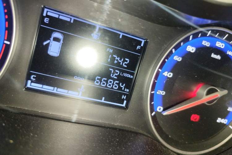Used Geely Auto Vision 2018 1.5L Manual Happiness Edition Odometer Close Up