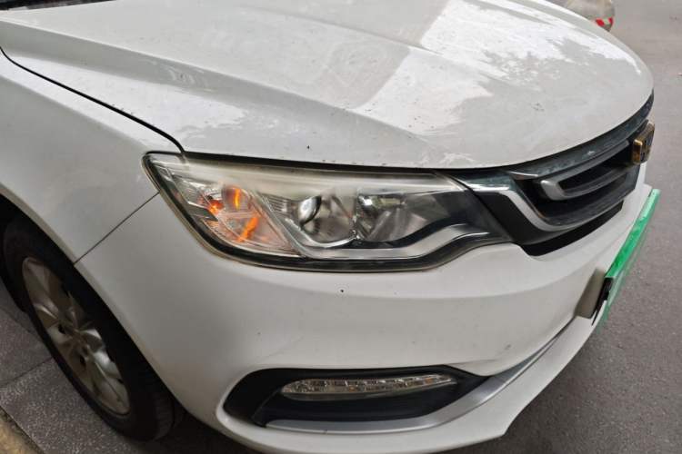 Used Geely Auto Vision 2018 1.5L Automatic Happiness Edition Right Front Headlight
