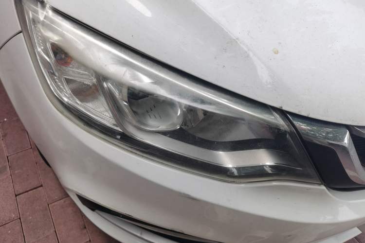 Used Geely Auto Vision 2018 1.5L Automatic Happiness Edition Right Front Headlight