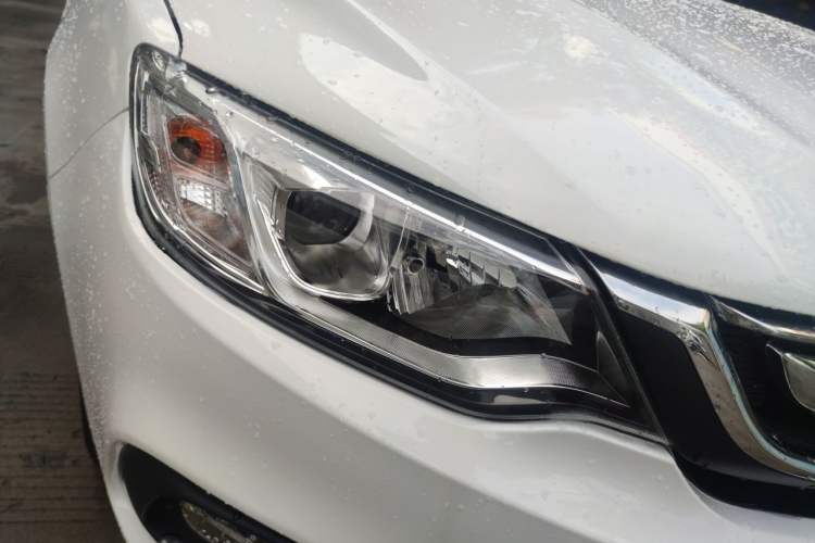 Used Geely Auto Vision 2018 1.5L Automatic Happiness Edition Right Front Headlight