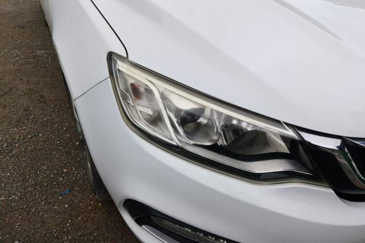 Used Geely Auto Vision 2018 1.5L Automatic Prestige Model Right Front Headlight