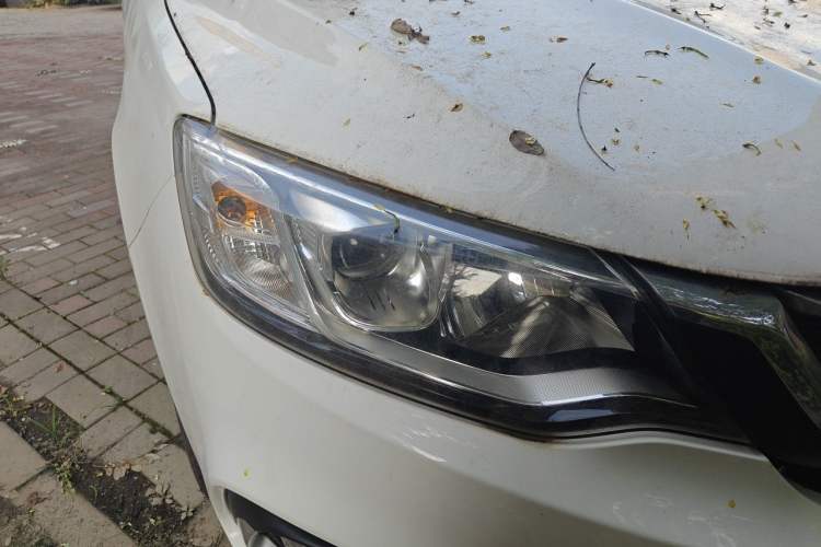 Used Geely Auto Vision 2018 1.5L Automatic Prestige Model Right Front Headlight