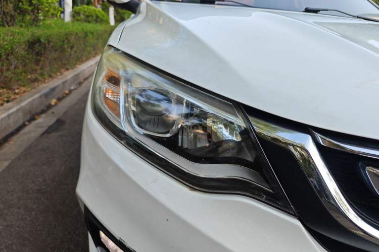 Used Geely Auto Vision 2018 1.5L Automatic Happiness Edition Right Front Headlight