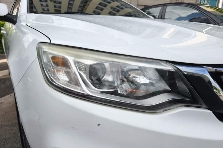 Used Geely Auto Vision 2018 1.5L Automatic Prestige Model Right Front Headlight