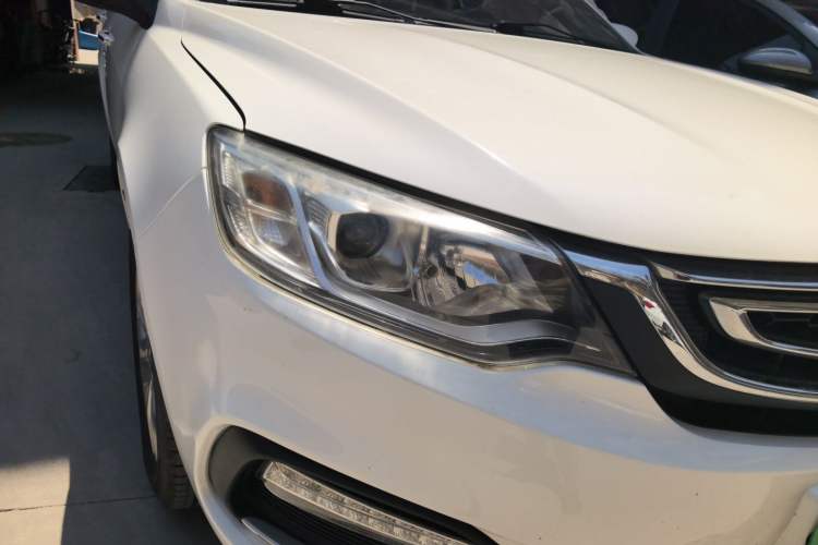 Used Geely Auto Vision 2018 1.5L Manual Happiness Edition Right Front Headlight