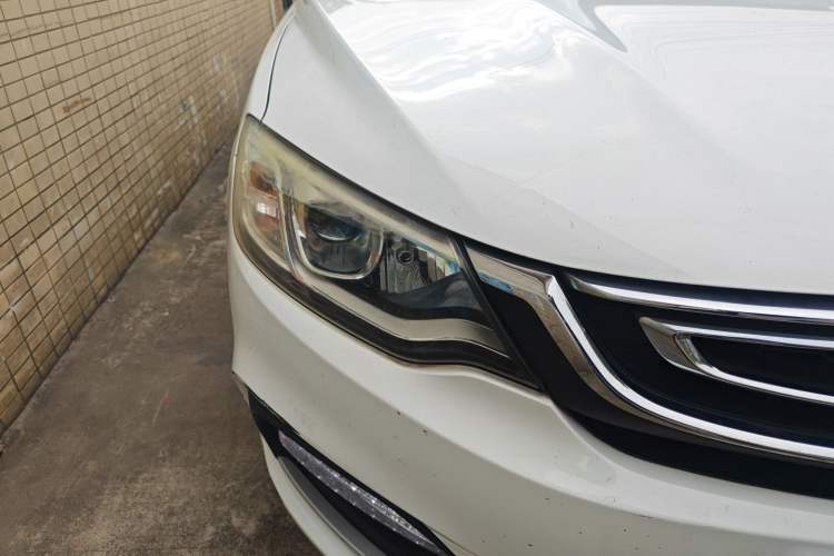 Used Geely Auto Vision 2018 1.5L Automatic Happiness Edition Right Front Headlight