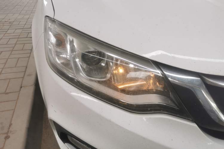 Used Geely Auto Vision 2018 1.5L Automatic Happiness Edition Right Front Headlight