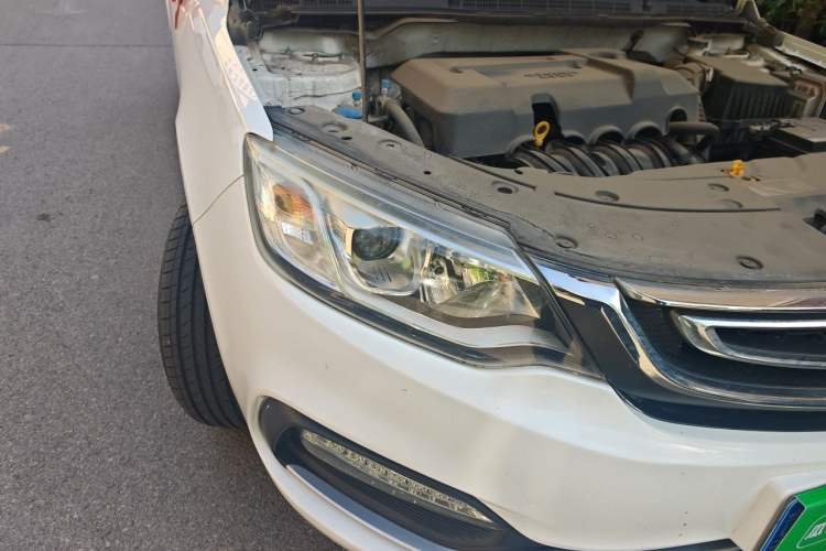 Used Geely Auto Vision 2018 1.5L Automatic Happiness Edition Right Front Headlight