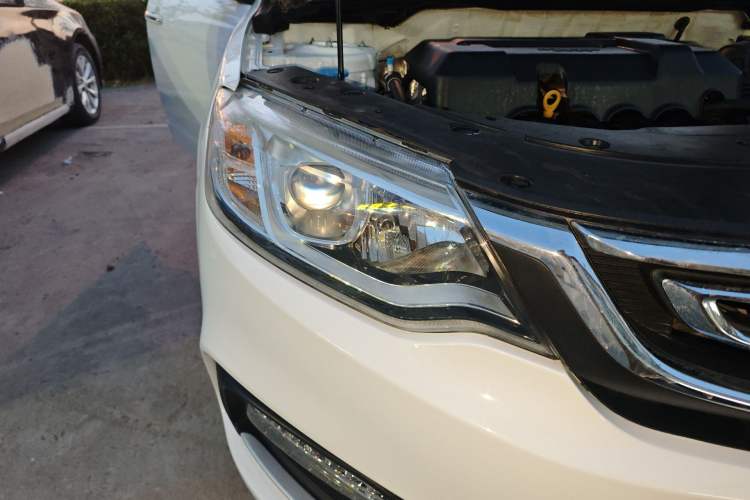 Used Geely Auto Vision 2018 1.5L Automatic Prestige Model Right Front Headlight