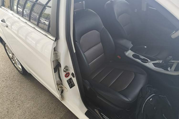 Used Geely Auto Vision 2018 1.5L Automatic Happiness Edition Right Front Seat