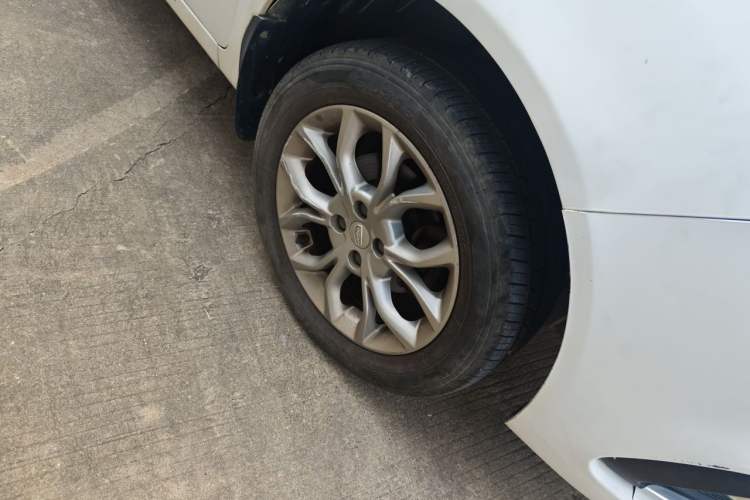 Used Geely Auto Vision 2018 1.5L Manual Happiness Edition Right Front Wheel Hub