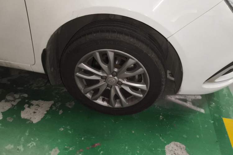 Used Geely Auto Vision 2018 1.5L Manual Happiness Edition Right Front Wheel Hub