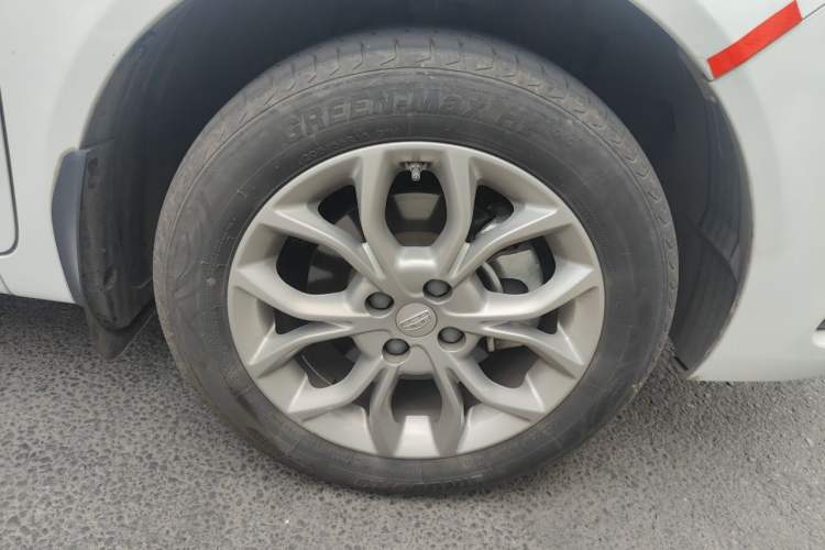 Used Geely Auto Vision 2018 1.5L Automatic Prestige Model Right Front Wheel Hub