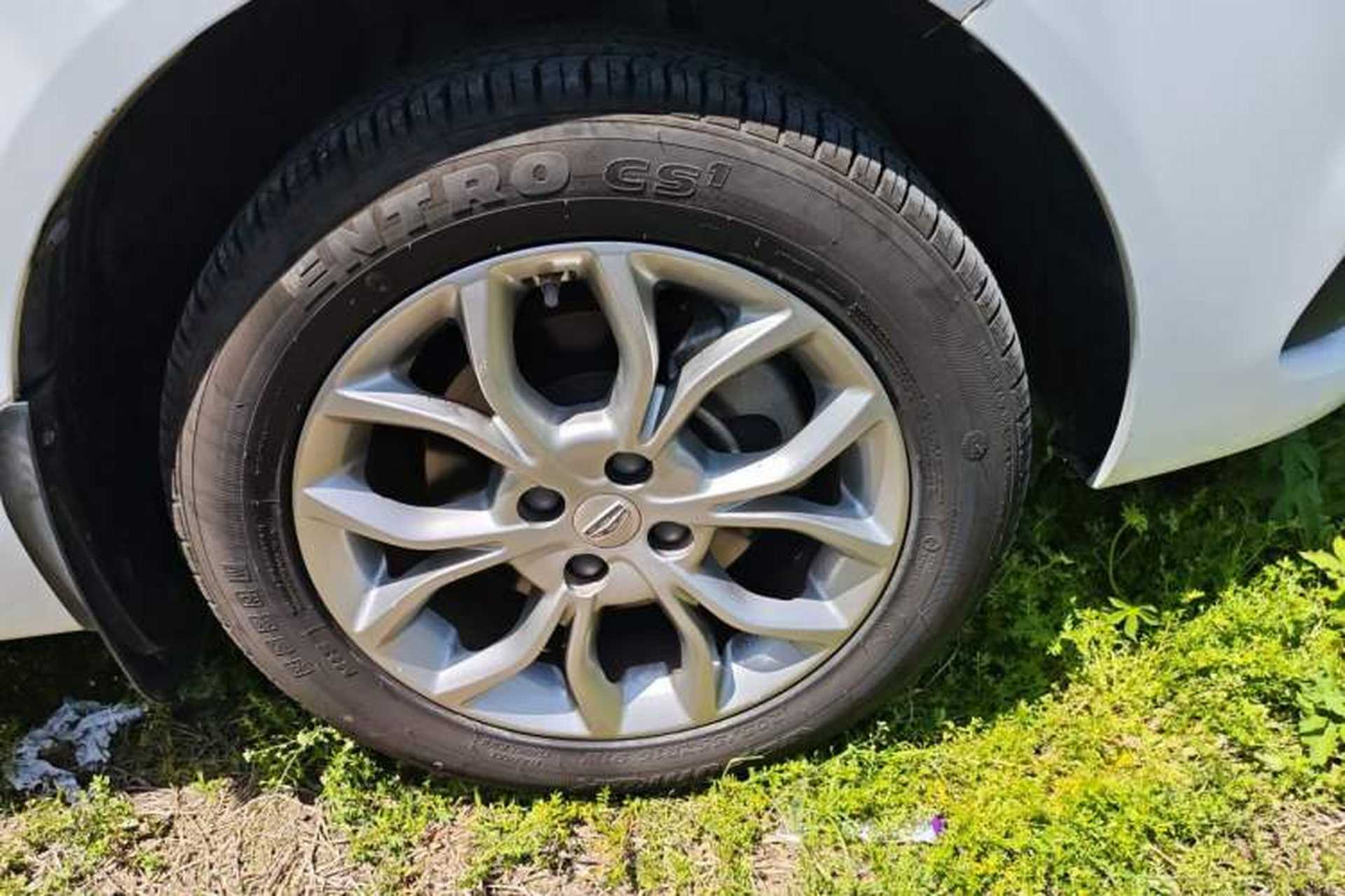 Used Geely Auto Vision 2018 1.5L Automatic Prestige Model Right Front Wheel Hub