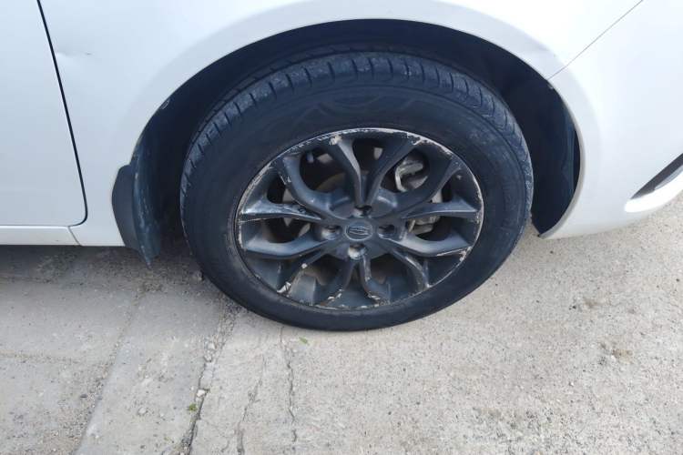 Used Geely Auto Vision 2018 1.5L Automatic Happiness Edition Right Front Wheel Hub