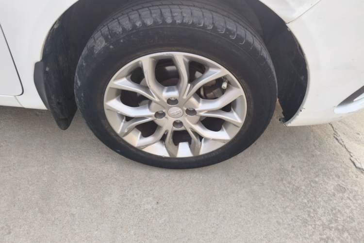 Used Geely Auto Vision 2018 1.5L Manual Happiness Edition Right Front Wheel Hub