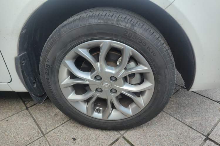 Used Geely Auto Vision 2018 1.5L Manual Happiness Edition Right Front Wheel Hub