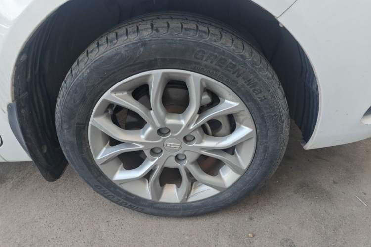 Used Geely Auto Vision 2018 1.5L Manual Happiness Edition Right Front Wheel Hub