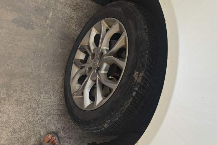 Used Geely Auto Vision 2018 1.5L Automatic Happiness Edition Right Front Wheel Hub