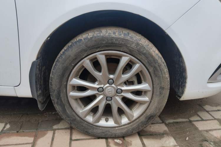 Used Geely Auto Vision 2018 1.5L Manual Happiness Edition Right Front Wheel Hub