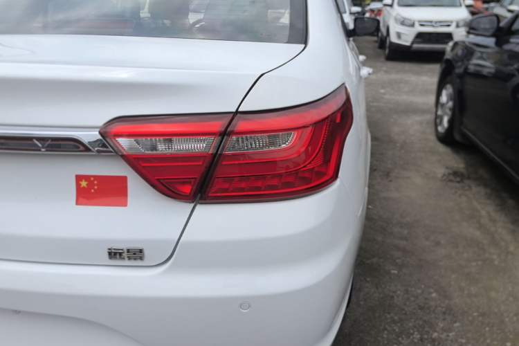 Used Geely Auto Vision 2018 1.5L Automatic Happiness Edition Right Rear Taillight