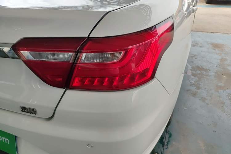 Used Geely Auto Vision 2018 1.5L Automatic Happiness Edition Right Rear Taillight