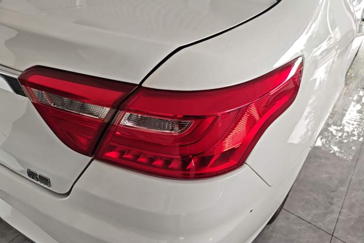 Used Geely Auto Vision 2018 1.5L Automatic Happiness Edition Right Rear Taillight