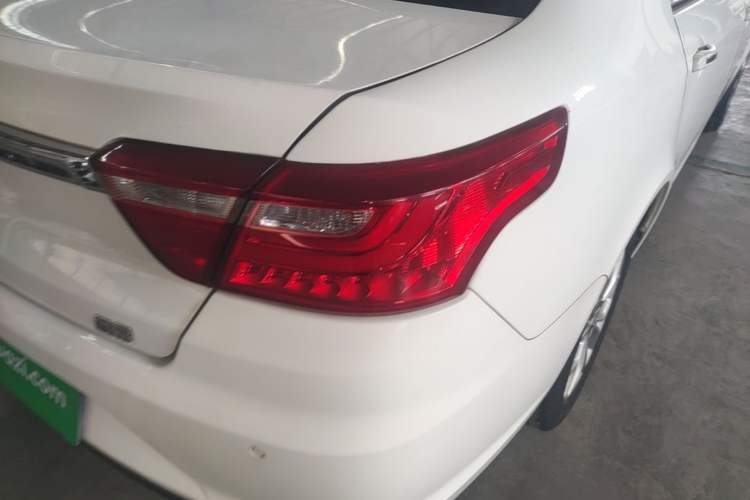 Used Geely Auto Vision 2018 1.5L Automatic Happiness Edition Right Rear Taillight