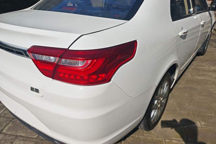 Used Geely Auto Vision 2018 1.5L Automatic Prestige Model Right Rear Taillight
