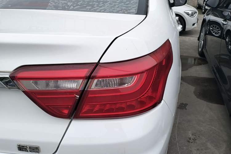 Used Geely Auto Vision 2018 1.5L Manual Happiness Edition Right Rear Taillight
