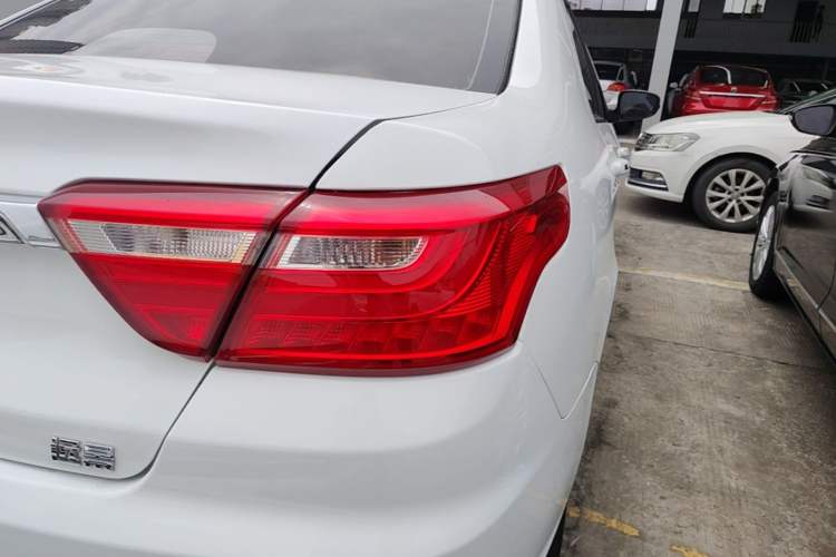 Used Geely Auto Vision 2018 1.5L Automatic Happiness Edition Right Rear Taillight