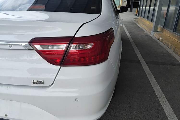 Used Geely Auto Vision 2018 1.5L Automatic Happiness Edition Right Rear Taillight