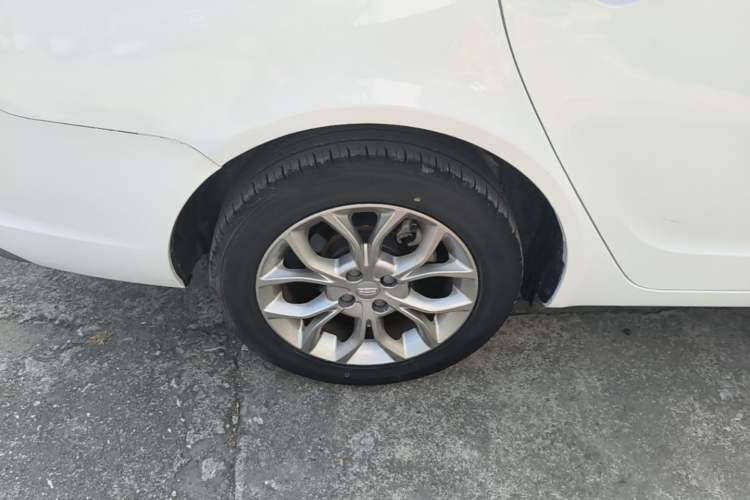 Used Geely Auto Vision 2018 1.5L Manual Happiness Edition Right Rear Wheel Hub
