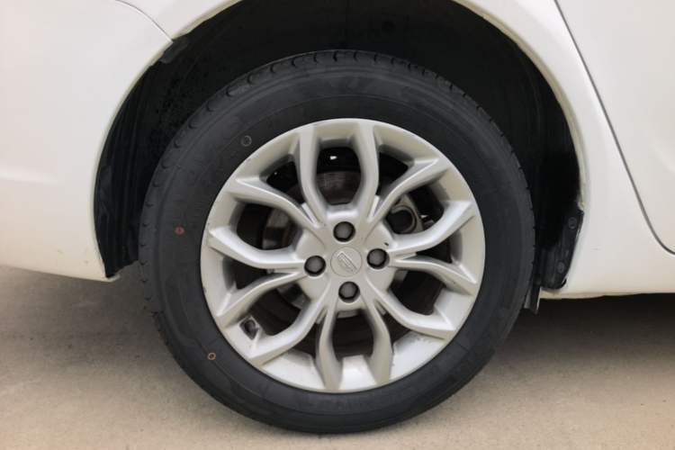 Used Geely Auto Vision 2018 1.5L Automatic Happiness Edition Right Rear Wheel Hub