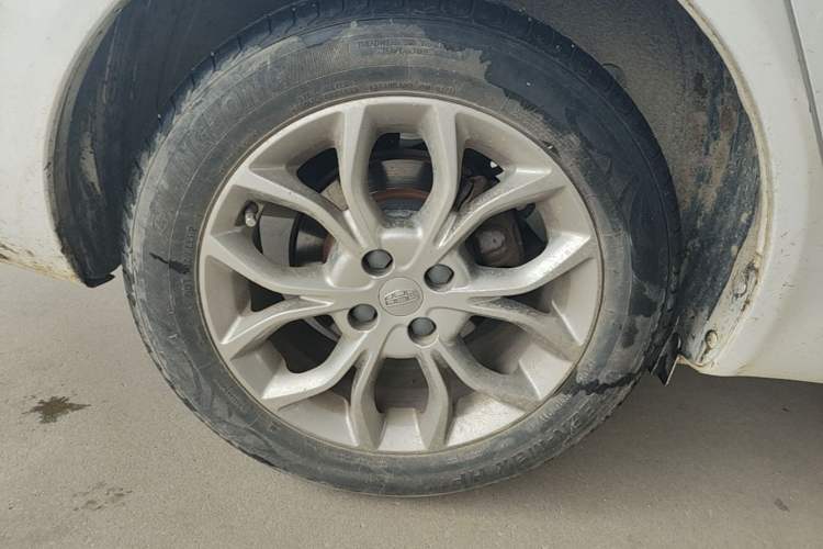Used Geely Auto Vision 2018 1.5L Manual Happiness Edition Right Rear Wheel Hub