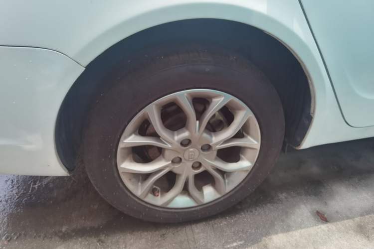 Used Geely Auto Vision 2018 1.5L Manual Happiness Edition Right Rear Wheel Hub