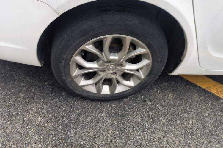 Used Geely Auto Vision 2018 1.5L Manual Happiness Edition Right Rear Wheel Hub