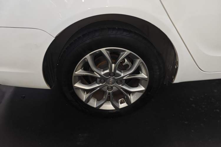 Used Geely Auto Vision 2018 1.5L Automatic Prestige Model Right Rear Wheel Hub