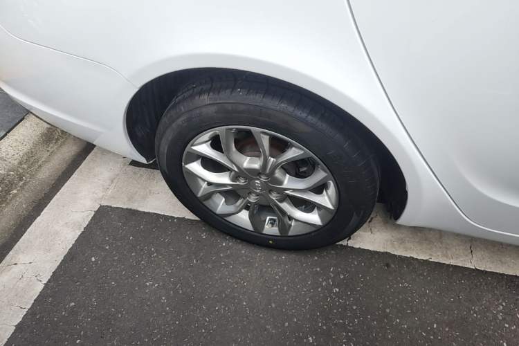 Used Geely Auto Vision 2018 1.5L Manual Happiness Edition Right Rear Wheel Hub