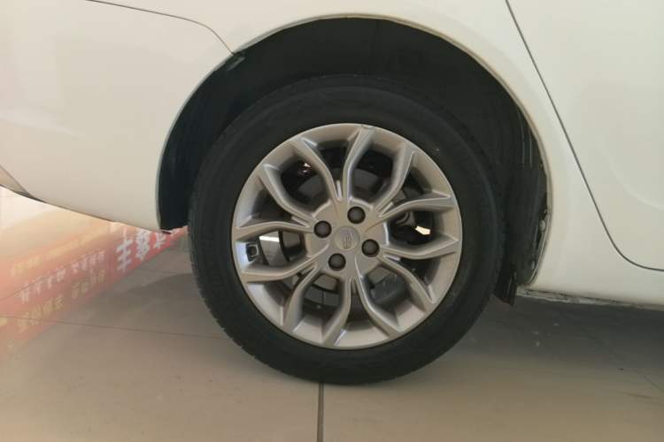 Used Geely Auto Vision 2018 1.5L Manual Happiness Edition Right Rear Wheel Hub